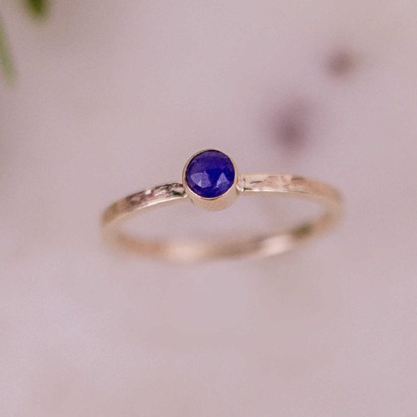 rose cut sapphire gold ring