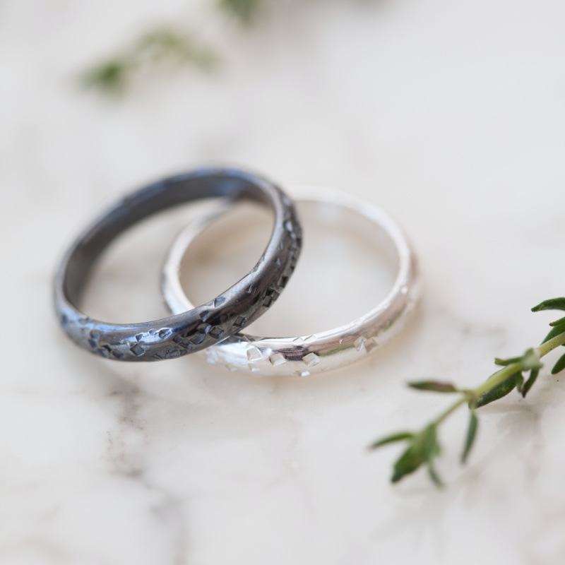 Shaped wedding rings - Straight band